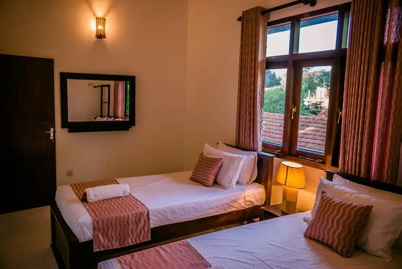 Bivora Villa Negombo Bed and breakfast